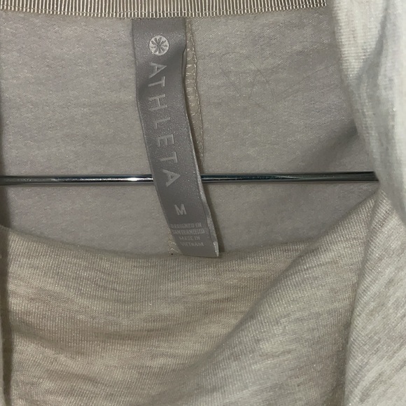 Athleta Top - Picture 2 of 4